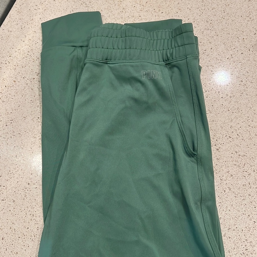 Pink Joggers💚
